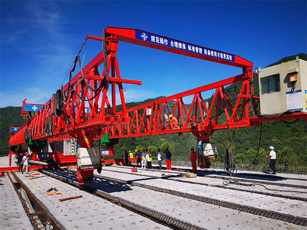 内蒙古包头120吨架桥机租赁公司维修保养