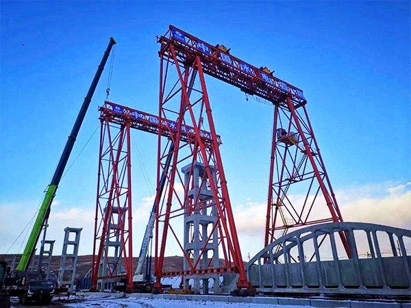 贵州黔西龙门吊出租公司70+70吨龙门吊安装流程